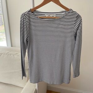 Vineyard Vines Women’s Navy and White Striped Boat Neck Top - Pima Cotton